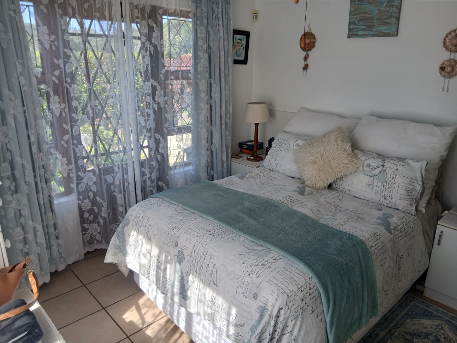 5 Bedroom Property for Sale in Queensberry Bay Eastern Cape